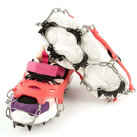 AOTU 1 Pair Outdoor Non-Slip Crampons 11 Spikes Skating Shoes Cover Ice Claws for Kids Children Teenagers (Suitable for Size 29-39)