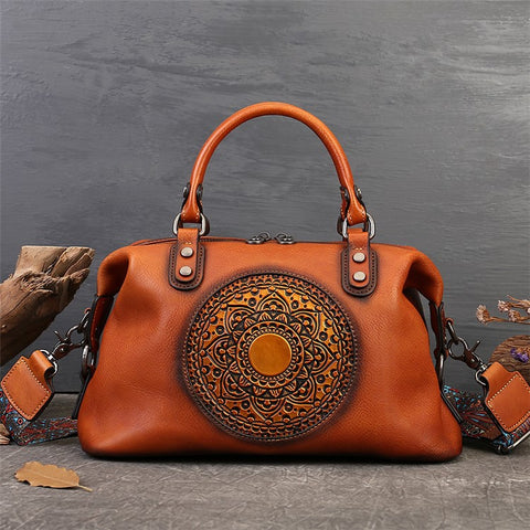 5699 Cowhide Leather Shoulder Bag Retro Totem Crossbody Bag Women's Large Capacity Work Handbag