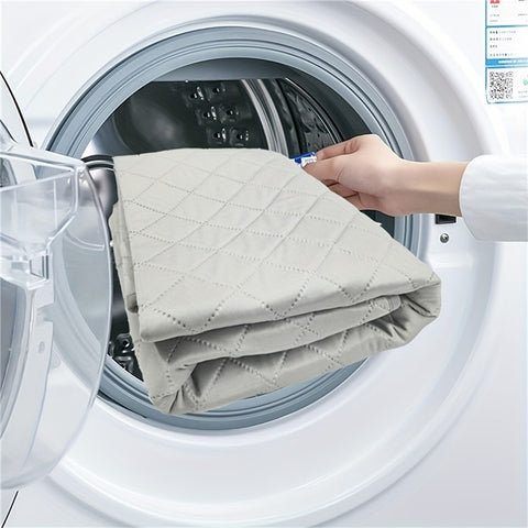 QS-104 132 x 208cm Washable Pet Gift Sofa Bed Car Mat Waterproof Urine Pad for Dogs / Cats, XXL Size