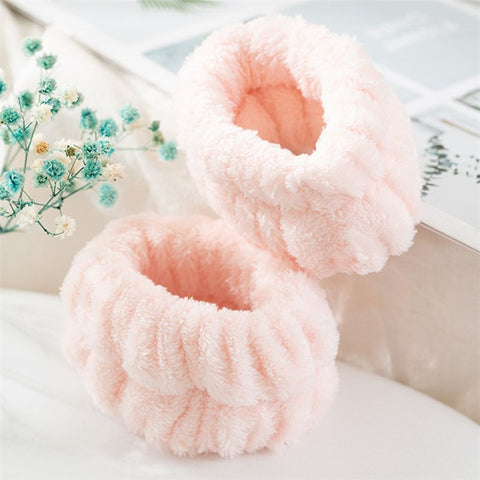 2PCS Water Absorption Wristband for Washing Face, Wrist Bands Towels for Water Flowing Down to Your Arms