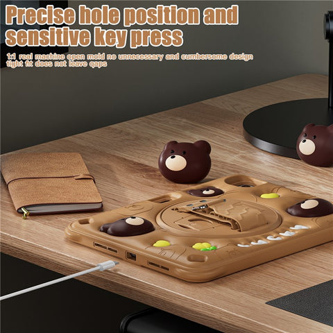 For iPad Pro 11 (2025) / 11 (2024) Case Bear Pattern PC+Silicone+TPU Kickstand Tablet Cover