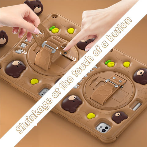 For iPad Pro 11 (2025) / 11 (2024) Case Bear Pattern PC+Silicone+TPU Kickstand Tablet Cover
