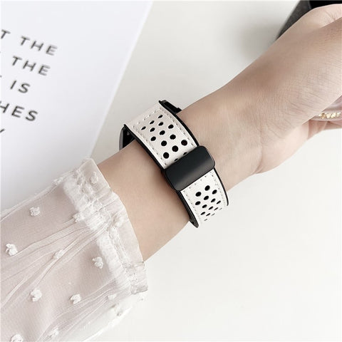 For Samsung Galaxy Watch7 44mm  /  40mm Watch Band 20mm Magnetic Buckle Perforated Silicone Strap