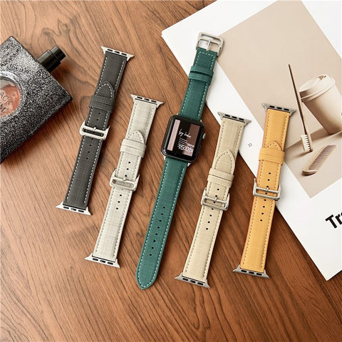 Watch Band For Apple Watch Series 11 10 42mm / 9 8 7 41mm / SE3 SE2 SE 6 5 4 40mm / 3 2 1 38mm Braided Checkered Pattern Leather Wrist Strap
