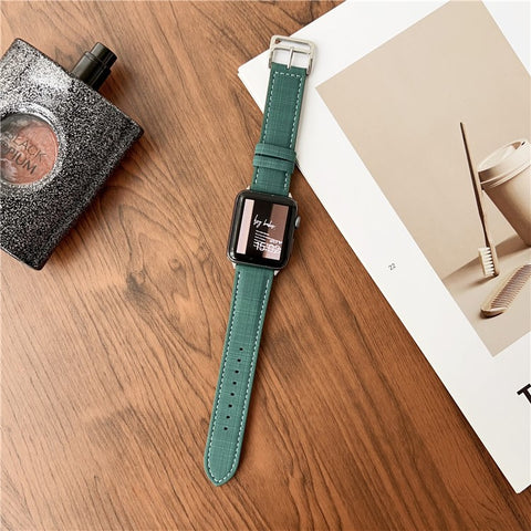 Watch Band For Apple Watch Ultra 3 2 1 49mm / Series 11 10 46mm / 9 8 7 45mm / SE3 SE2 SE 6 5 4 44mm / 3 2 1 42mm Braided Checkered Pattern Leather Wrist Strap