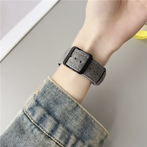 Double Loop Buckle Leather Band For Apple Watch Ultra 3 2 1 49mm / Series 11 10 46mm / 9 8 7 45mm / SE3 SE2 SE 6 5 4 44mm / 3 2 1 42mm Watch Strap