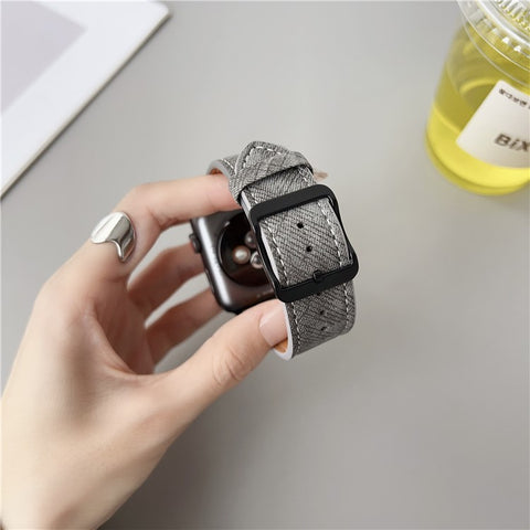 Double Loop Buckle Leather Band For Apple Watch Ultra 3 2 1 49mm / Series 11 10 46mm / 9 8 7 45mm / SE3 SE2 SE 6 5 4 44mm / 3 2 1 42mm Watch Strap