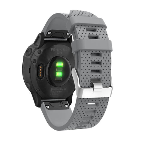 Stylish Silicone Sport Watch Band Strap Replacement with Silver Buckle for Garmin Fenix 7S/6S/6S Pro/5S/5S Plus/Instinct 2S